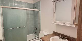 513 North Riverside Drive - 1 Gallery 7