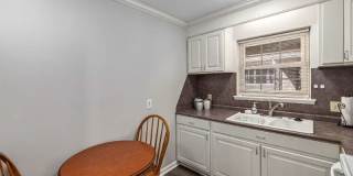 640 Cornell Street Gallery 15