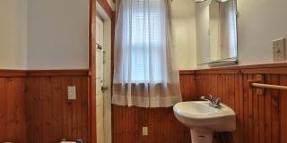 Large 4 Bedroom North Campus Townhouse - 1st house from High Street Gallery 22