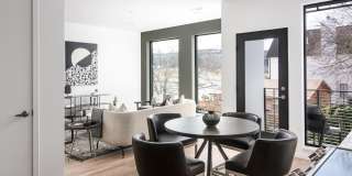 Stunning one bedroom unit in The Wedgewood section of town. Gallery 8