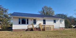 501 South Sycamore Street Gallery 1