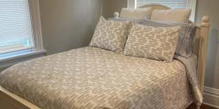 2224 Queens Way Gallery 6