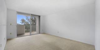 1300 NE Miami Gardens Dr Gallery 11