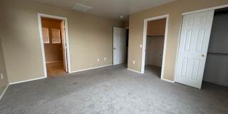 Stylish 3-Bed Home with Loft & Low-Maintenance Backyard in Phoenix Gallery 8