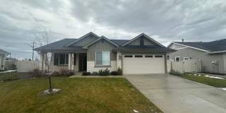 Beautiful 3bed, 2bath 1600sq.ft. home in Fairhaven Sub (North Nampa) Gallery 1