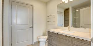 Solaire 7077 Woodmont Gallery 15