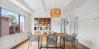 REMODELED HUGE BRIGHT 2400sf 4BR/3.5BA Havenscourt Split Level Home w Cottage AVAIL NOW Gallery 4