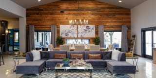 Artisan at Lake Wyndemere Gallery 11