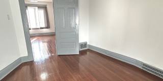 408 S Gardiner Avenue Gallery 20