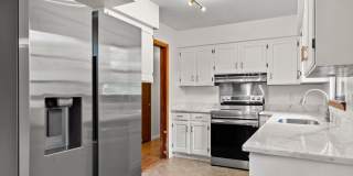 517 Randall Street Gallery 7