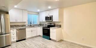 2384 E Catalina Dr Gallery 1