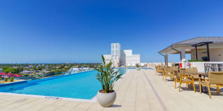 Bimini Square Gallery 18