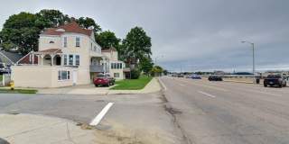 192 Davis Street Gallery 18