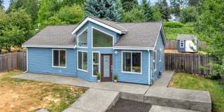 Rare Rose Hill Rambler with Expansive Lot Rare Rose Hill Rambler with Expansive Lot Gallery 1