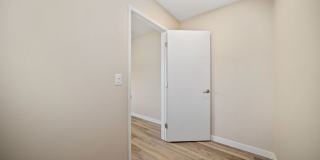 265 N. 16th Street Gallery 19