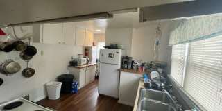 4 Bedroom - PRE-LEASING FOR JUNE Gallery 11