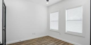 317 Porter St Gallery 14