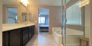 Beautifully upgraded house in Summerlin Gallery 25