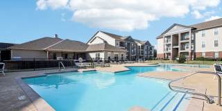 The Flats at MacArthur Gallery 33