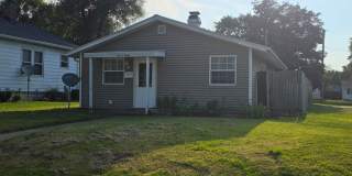 Mishawaka Southside Single family home with Garage Gallery 1