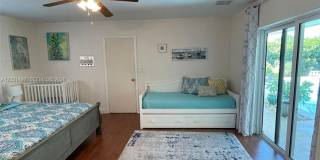 4410 N Buchanan St Gallery 29