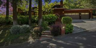 Spectacular 2 story home w/pool in Round Hill Country Club Gallery 48
