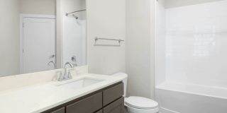 The Bishop Apartments Gallery 15