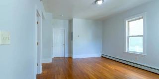 28 Mount Hope St. Gallery 3