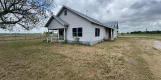 2 Bedroom 1 Bath Home on 1.5 acres Gallery 1