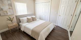 3BR Waterfront Home. Private Dock, Spacious Patio & Double Garage. Gallery 15