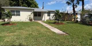 141 SE 7th Ave Gallery 1