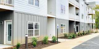 1235 Kenilwood Way Gallery 1