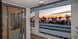 110 Ocean Park Blvd Gallery 10