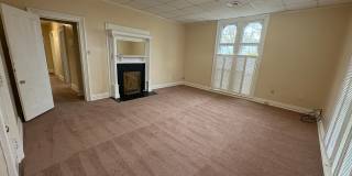 Apartment located inside beautiful historcal home in Lynchburg! Gallery 11