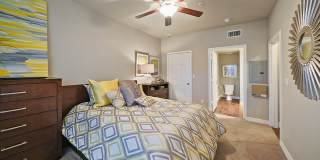 River Pointe Gallery 12