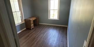 31 Maple Avenue Gallery 19