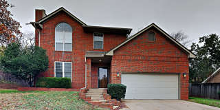 Beautiful 4 Bedroom 3 Bath in Edmond Schools Gallery 3