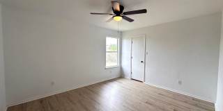 Recent Remodeled, Two Story 4 Bedrooms 2.5 Bathrooms Home for Rent in Prime West of Elgin, Texas, Cul-De-Sac, easy access to 290 and 95. Gallery 16