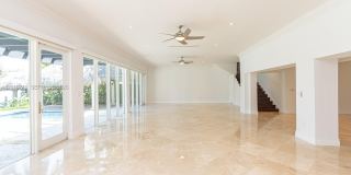 425 N Shore Dr Gallery 15
