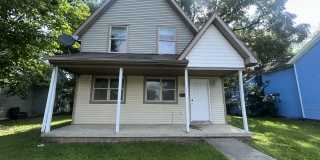 Just Renovated! New Kitchen, Floors, Paint, and more! 4 Bed, 2 Bath. Garage and Private Parking Gallery 1