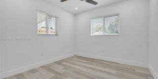 1401 NE 152nd Street, North Miami Beach, FL 33162 Gallery 16