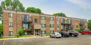 Landmark Estates Apartments Landmark Estates Apartments Gallery 4