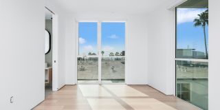 The Samson Gallery 185