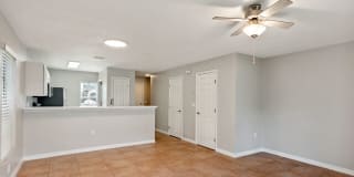 Carmendy Square Townhomes Gallery 31