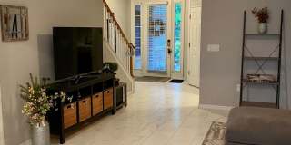 Super 3 bdrm 2-1/2 bath townhome  in gated Community! Gallery 7