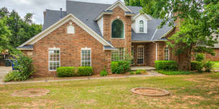 Spacious Home + East Edmond + 4 bedrooms Gallery 3