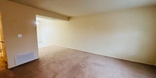 2 Bedroom, 1.5 Bath Townhouse Gallery 4