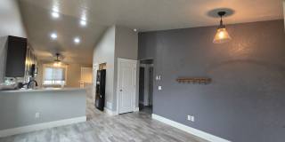 4 bed 2 bath home in Josephine Crossing Gallery 7