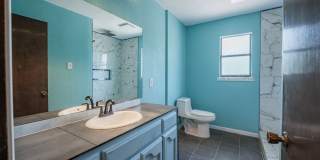 1002 River Oak Gallery 16