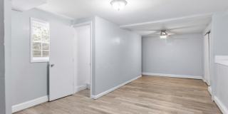 561 Singer Drive - B Gallery 19